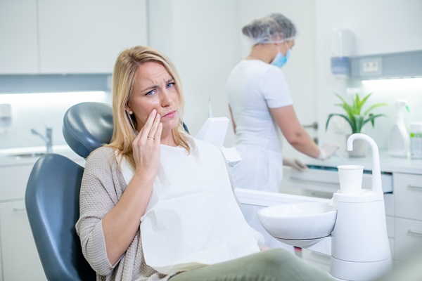 When To Visit An Emergency Dentist Vs  An Emergency Room