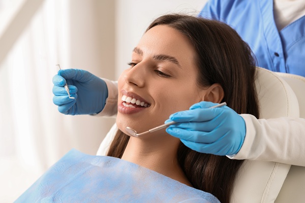 How A Preventive Dentist Helps Patients Stop Gingivitis From Recurring